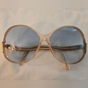 VINTAGE BAUSCH & LOMB RAY BAN SUN GLASSES STYLE OVAL WAVY FRAMES USED